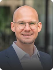 Tobias Hübner – Senior Manager